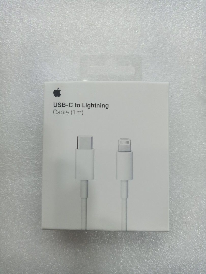 Apple USB-C to Lightning Cable (Category: Chargers & Cables) located in Marikina City. Submitted by teppei09 (Listing ID 1201322960, Image 1). Description: Usb c to Lightning Cable 1 meter.