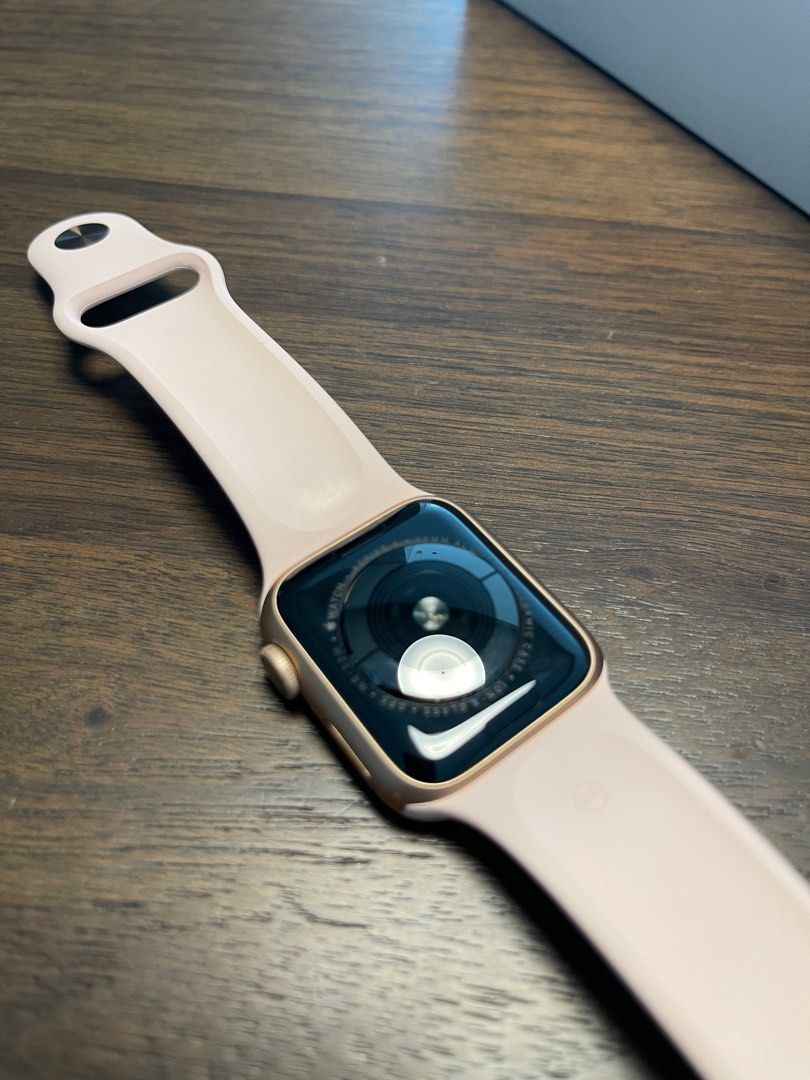 Apple watch s4 40mm gold pink band on sale