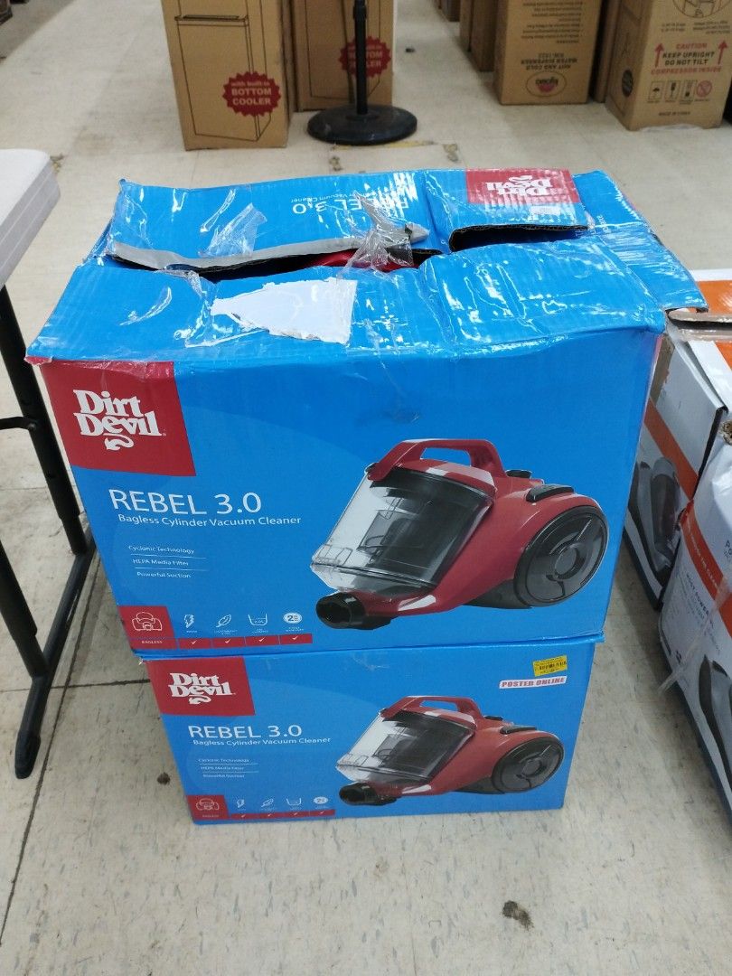 Bagless cylinder vacuum cleaner rebel 3.0 Dirt Devil, Furniture & Home