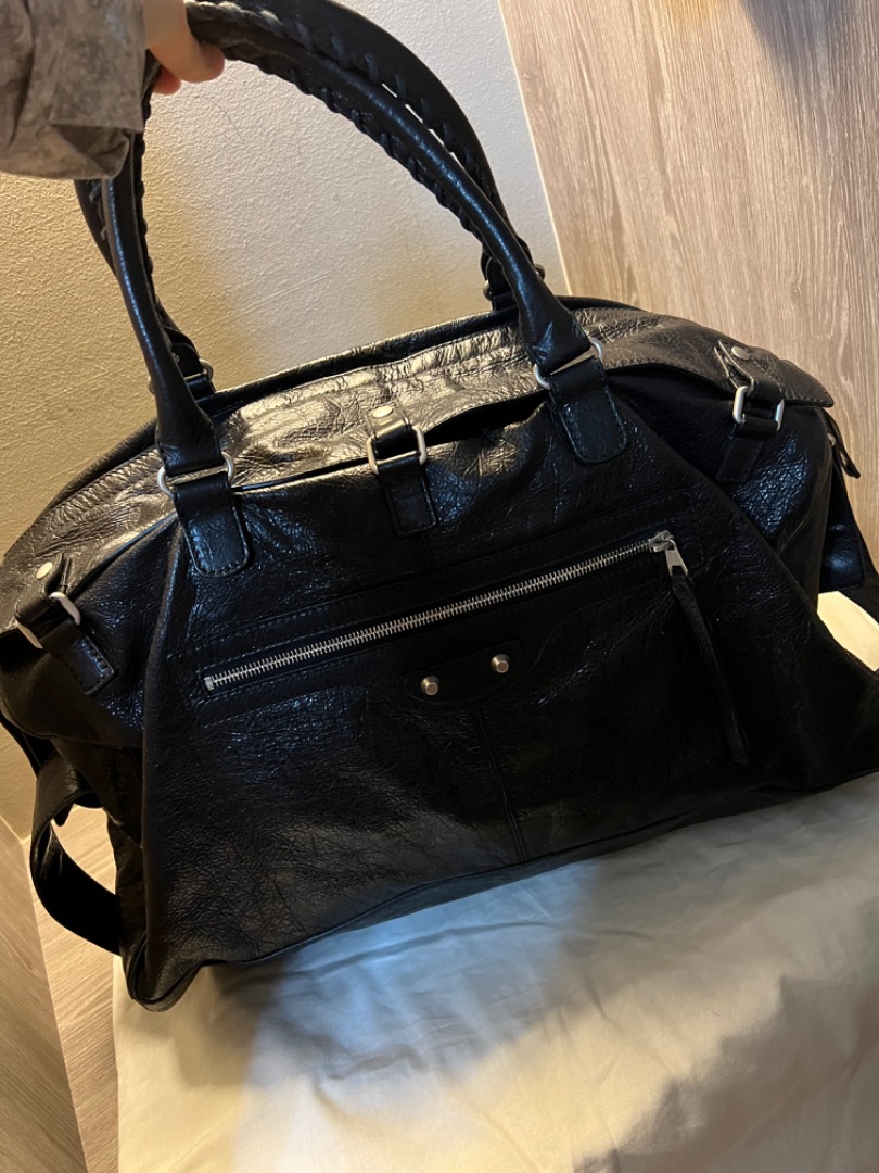 Balenciaga store squash bag