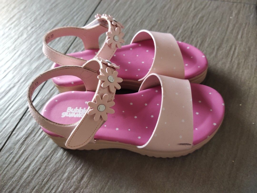 Bata Size 6 7 White Kids Sandals in Delhi - Dealers, Manufacturers &  Suppliers - Justdial