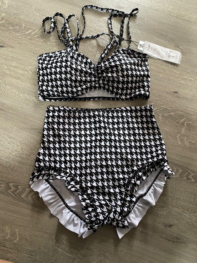 Black and White Bikini set, Women's Fashion, Swimwear, Bikinis