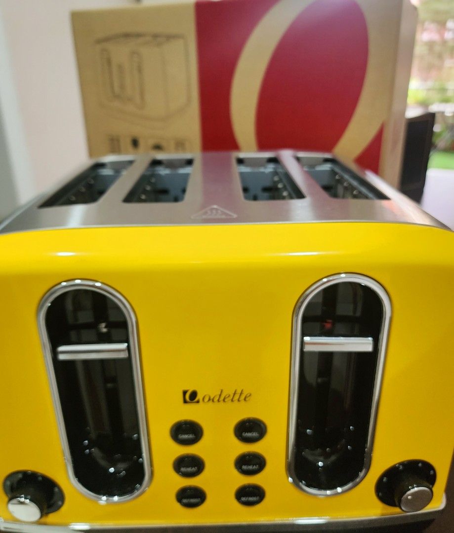 BRAND NEW 4Slice Toaster Yellow ODETTE, Furniture & Home Living
