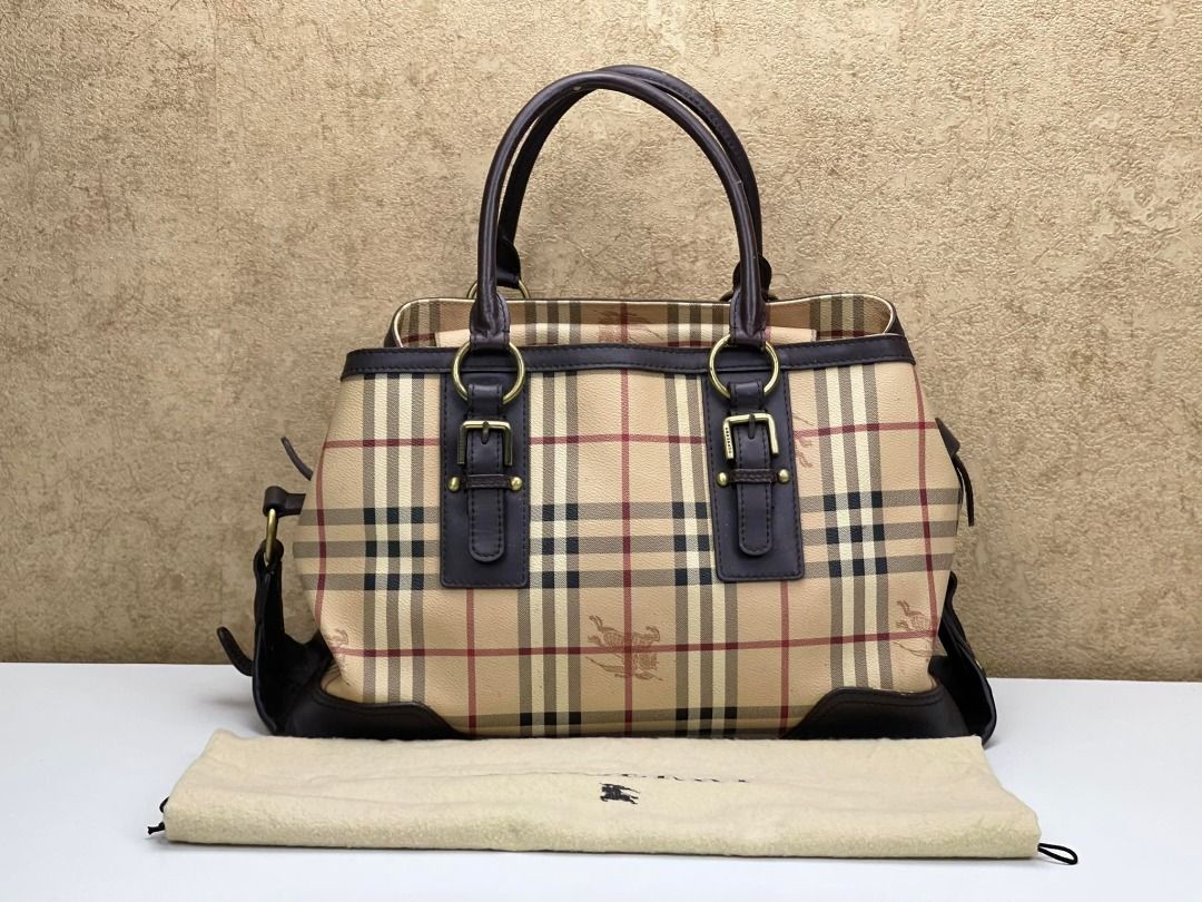 BURBERRY CANVAS LEATHER TOTE BAG, Luxury, Bags & Wallets on Carousell