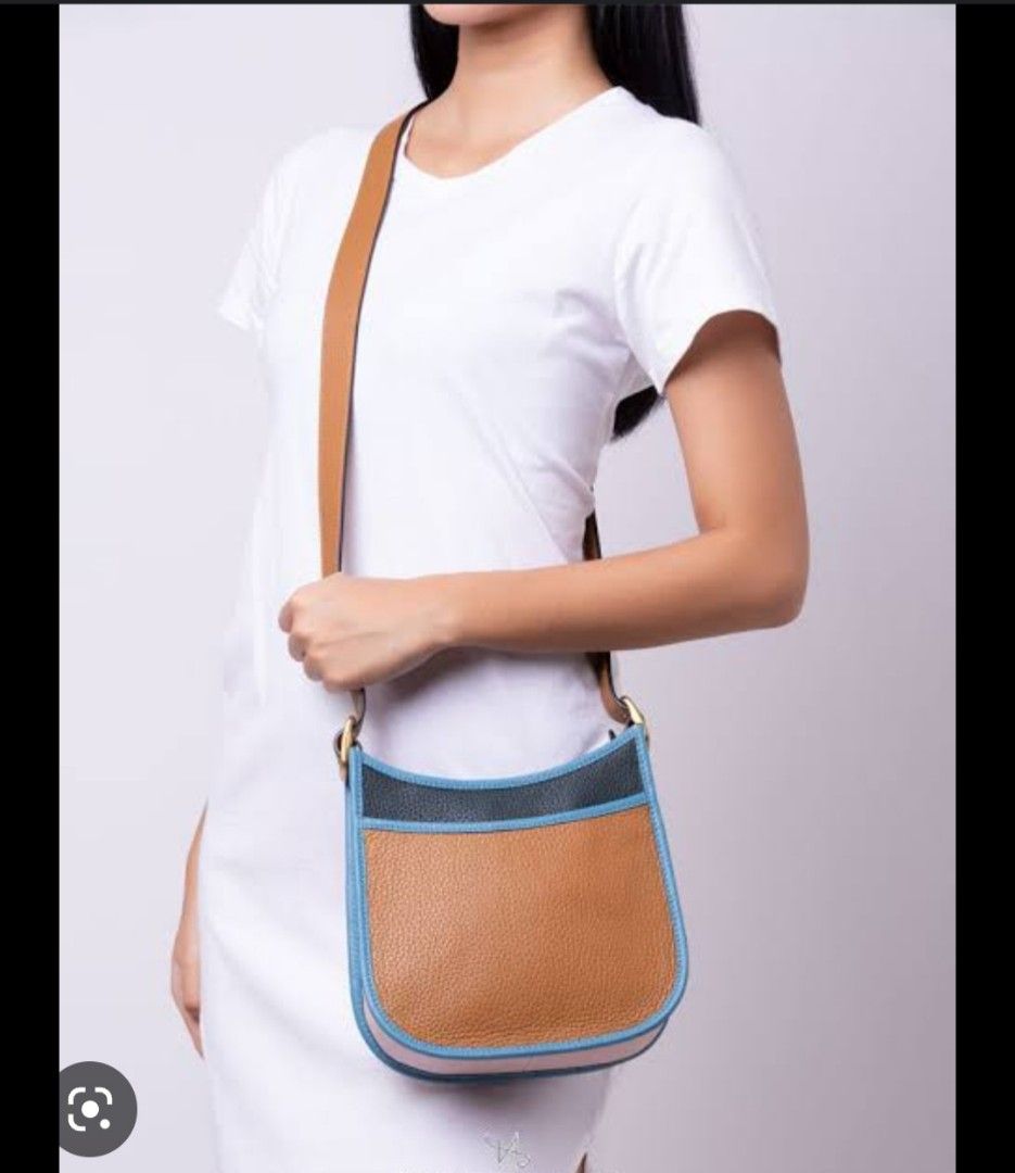Emery crossbody 21 in colorblock top