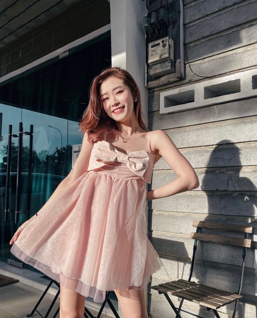 Cute pink ribbon bow dress