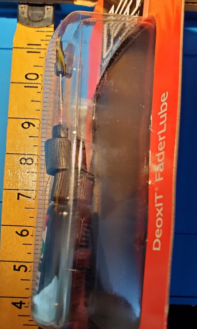 Safe on plastic 100 solution DeOxit FaderLub Fader Lubricant for POTS