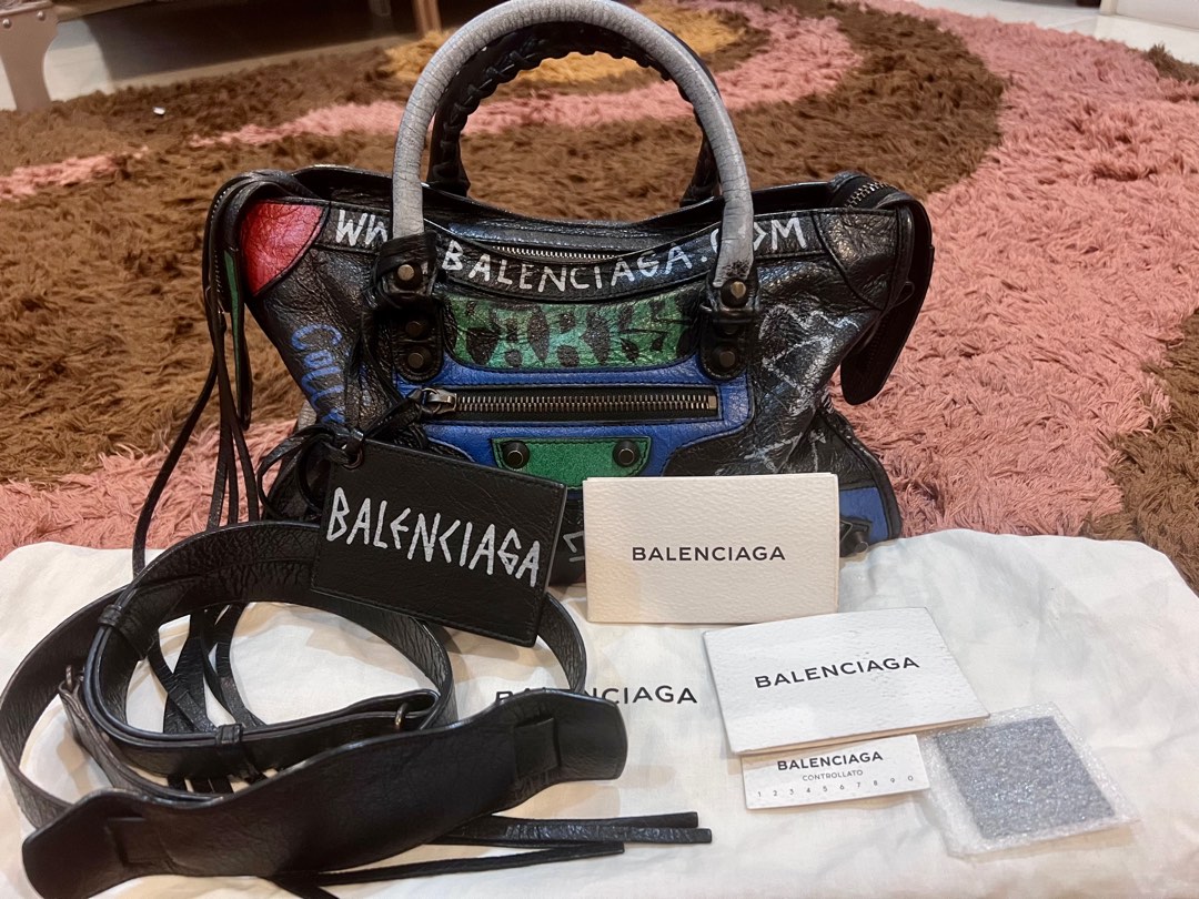 Balenciaga online graffiti sale