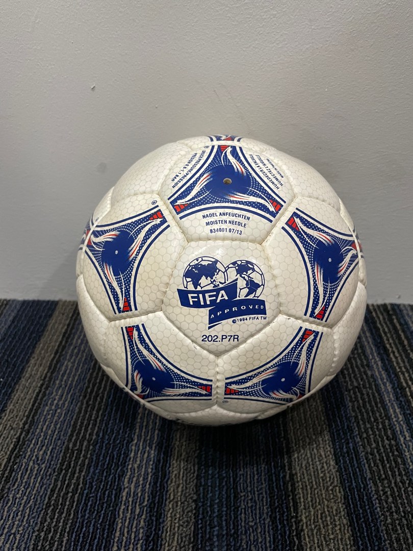 Adidas Tricolore is official match ball of World Cup 1998