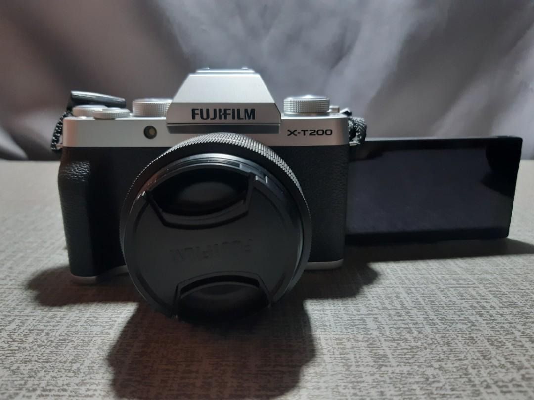 FUJIFILM XT200, Photography, Cameras on Carousell
