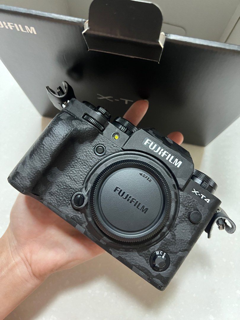 Fujifilm XT4 Shutter Count 3536, Photography, Cameras on Carousell