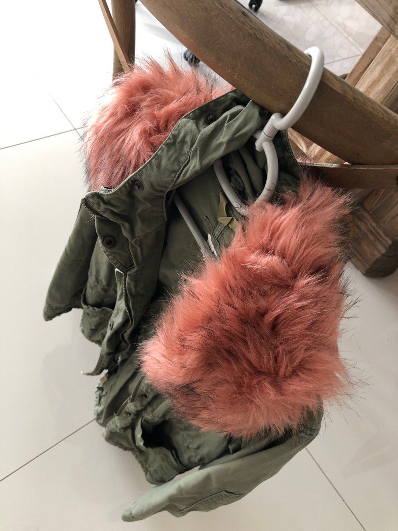 Gap cheap fluffy jacket