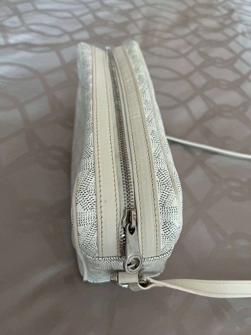 Goyard Cap Vert Crossbody Bag White Mint Condition