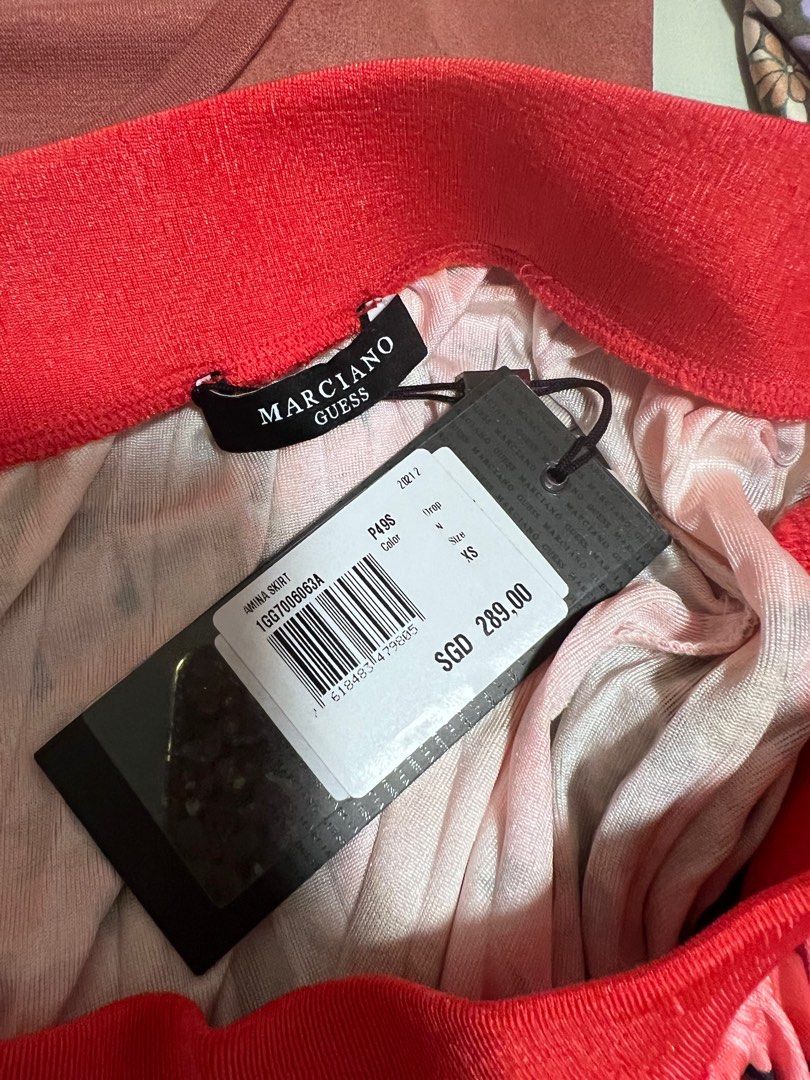Guess red deals pleated skirt