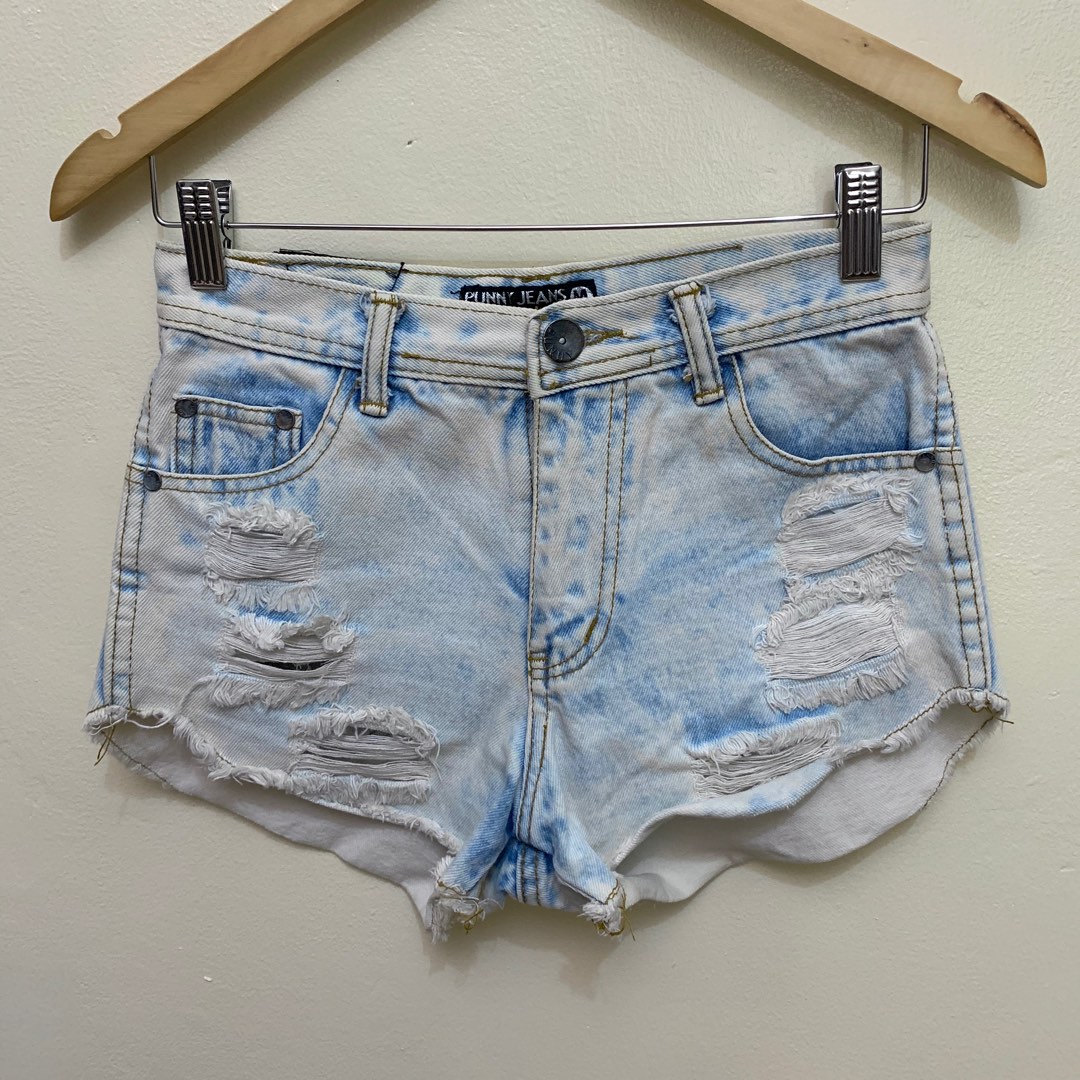 High-waist denim shorts for ladies