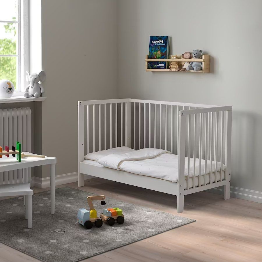 IKEA baby crib & mobile, 兒童＆孕婦用品, 兒童傢具, 兒童傢具 嬰兒床 Carousell