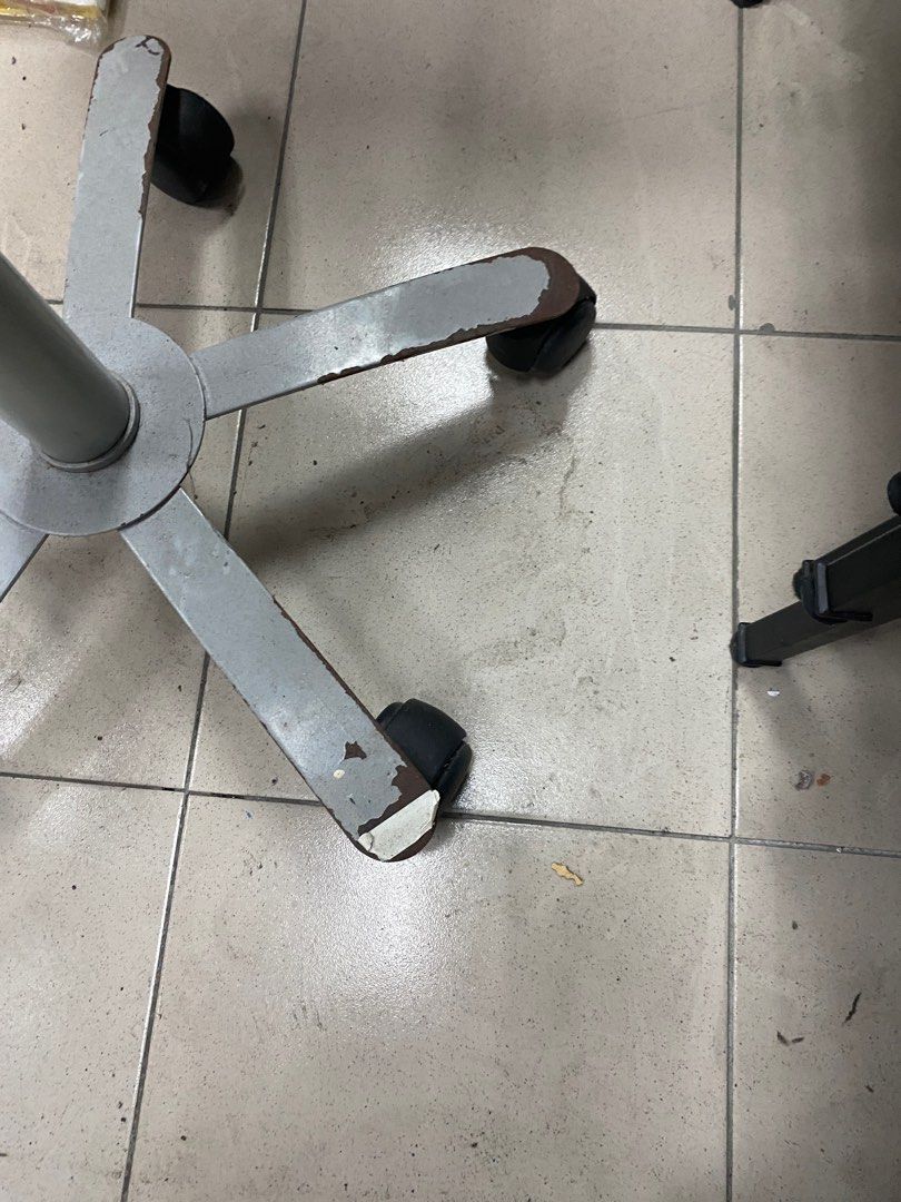 IKEA kids desk chair wheel pink, Furniture & Home Living, Furniture