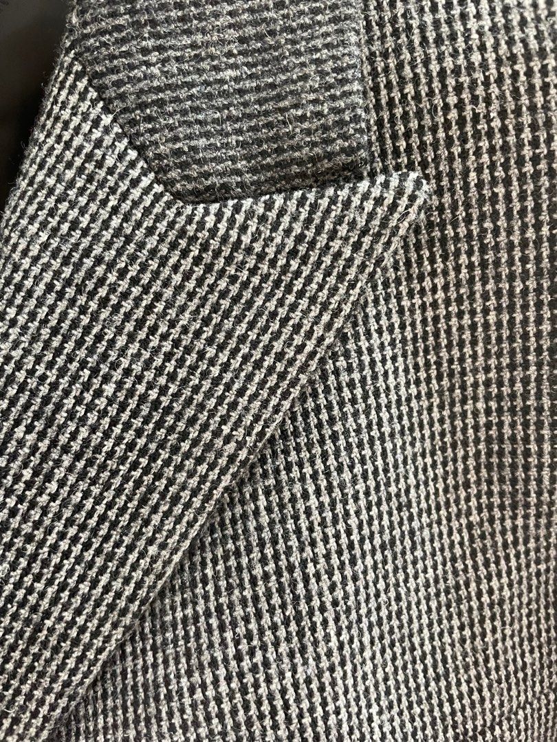 Initial Spring/Winter Jacket （分類：外套及戶外衣服）位於 Hong Kong。 由 ashoesmaker 提交（商品編號 1201271813，圖片 5）。簡介： Initial 秋冬jacket Only tried a few times, never worn Selling due to sizing Size: 165/92A。