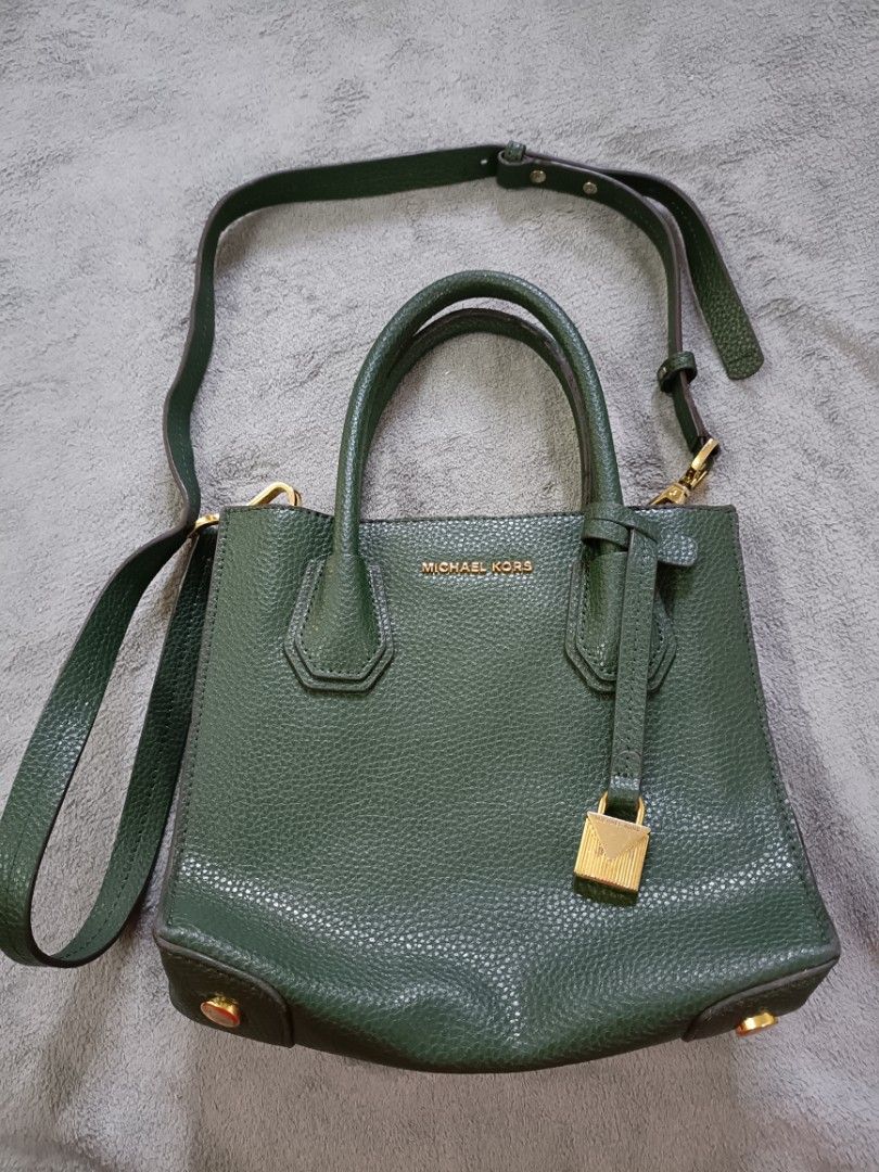 Leather Michael Kors Bag, Women's Fashion, Bags & Wallets, Shoulder Bags on  Carousell