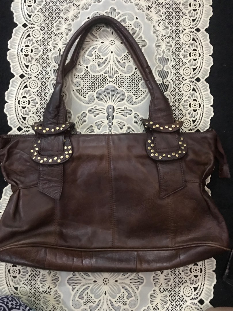 Leather tote bag no brand, kulit asli tebel mirip fossil modelnya unik