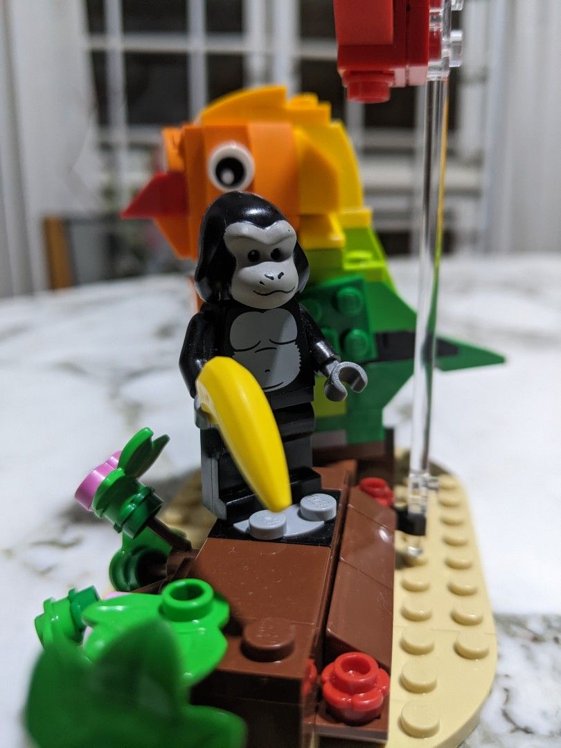 Lego gorilla sales minifigure