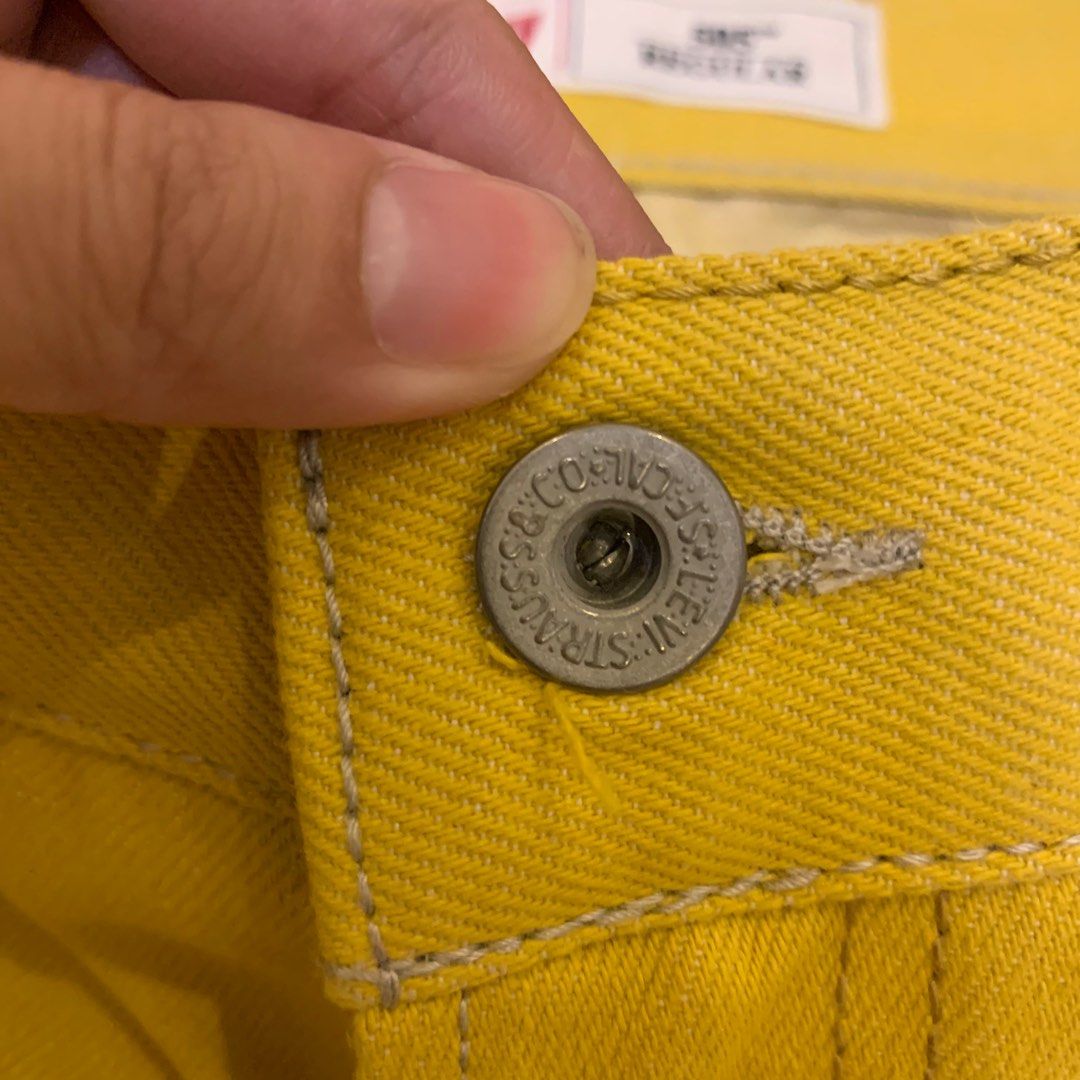 Levi y2k yellow denim jeans (Category: Jeans) located in Paranaque City. Submitted by TrendyBoutique.ph (Listing ID 1201310824, Image 3). Description: *DARKER IN ACTUAL (MAS DARK ANG COLOR NIYA .