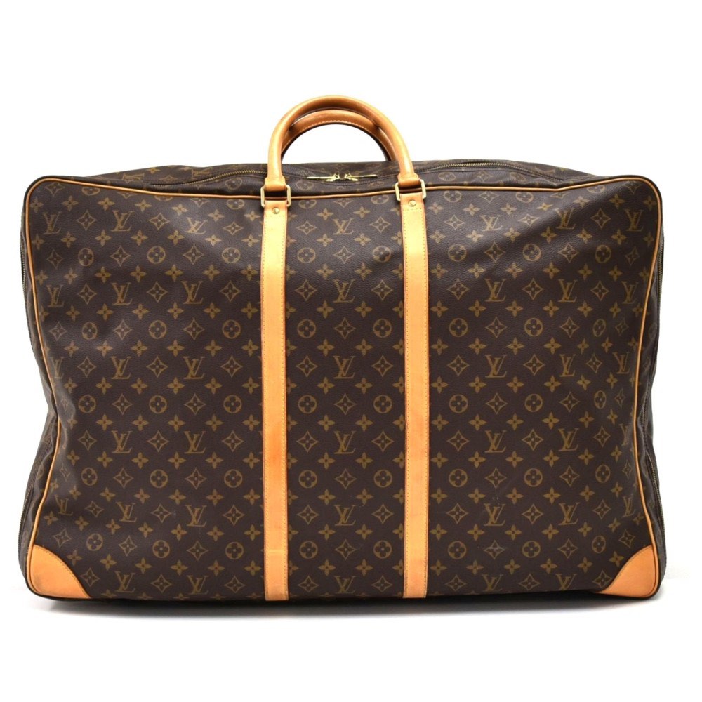 Louis Vuitton travel Bag (2pcs), Luxury, Bags & Wallets on Carousell