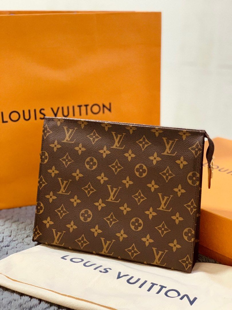How do I get my hands on this toiletry pouch 26? It's been out of stock for  ages :/ : r/Louisvuitton
