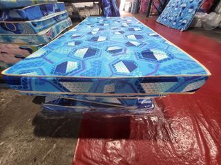 Medium hard / Semi hard / Hard  4" thiness single Fome mattress - ((L190cm×W90cm×T10cm)) [ same day delivery]