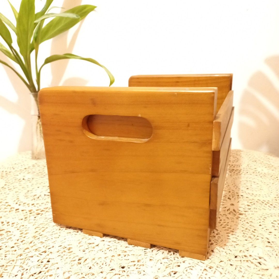 Multipurpose retractable wooden book shelf plant stand desk organizer