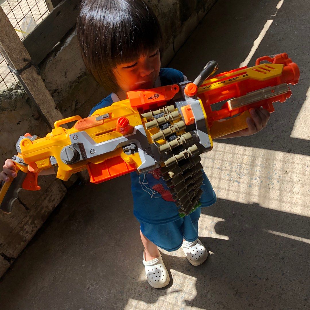 NERF MACHINE GUN, Hobbies & Toys, Toys & Games on Carousell