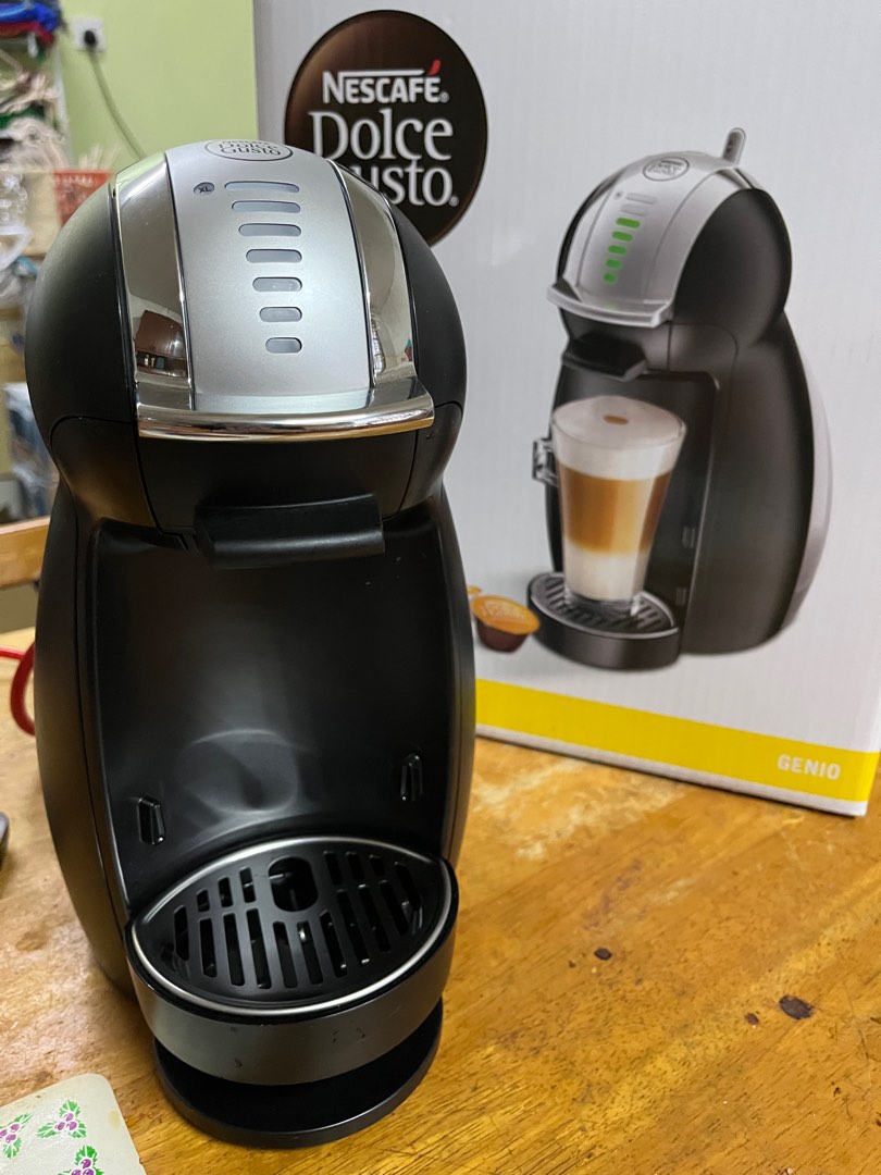 NESCAFE Dolce Gusto Black Genio 2 + Box, TV & Home Appliances, Kitchen