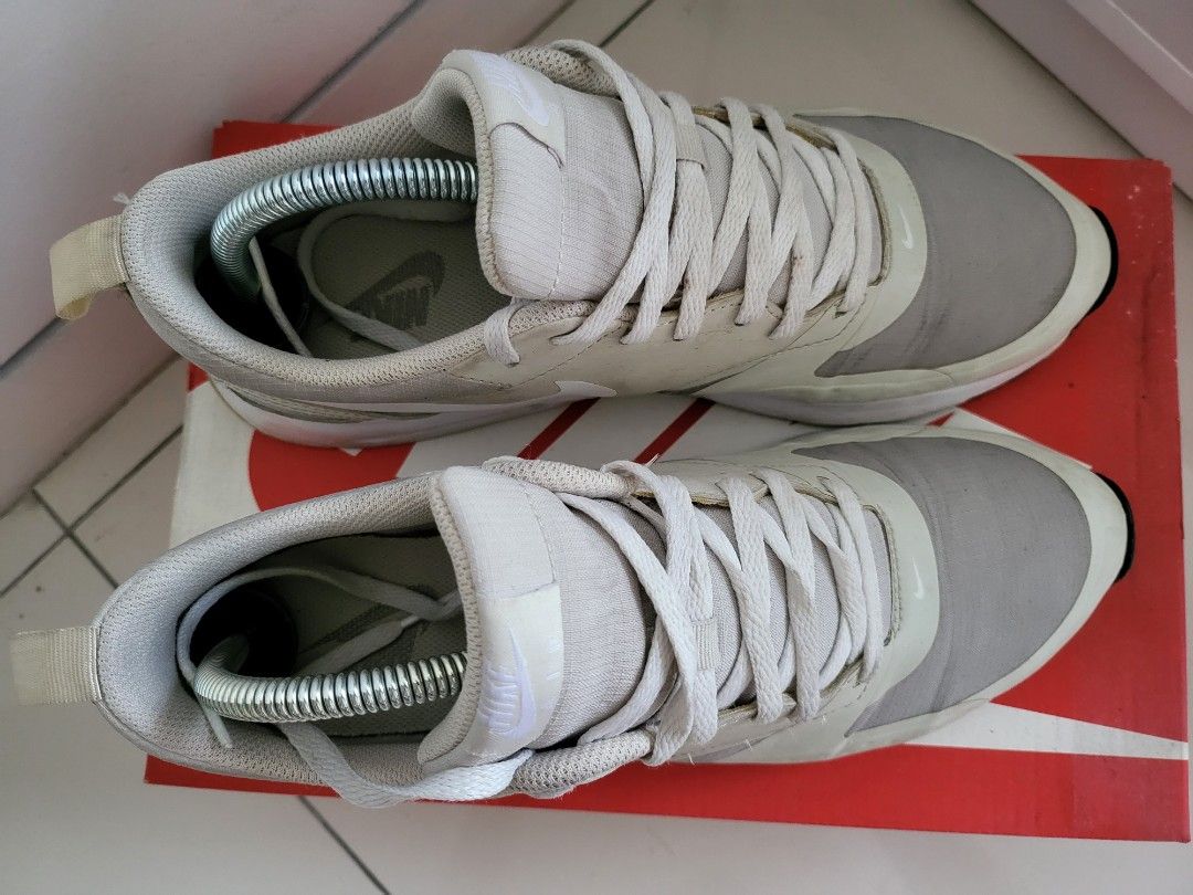 NIKE AIR MAX VISION