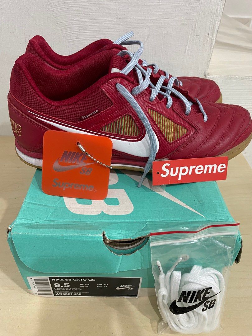 supreme gato on feet