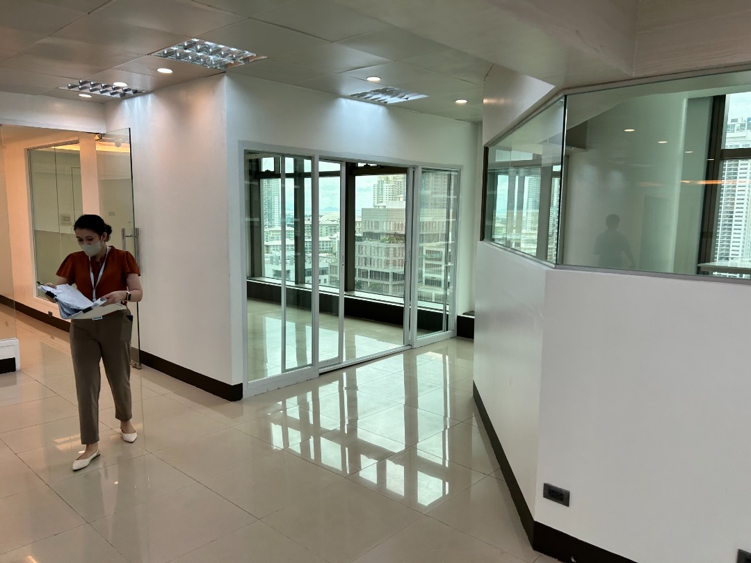 (Category: ) located in . Submitted by dominiclorico (Listing ID 1201314106, Image 1). Description: .