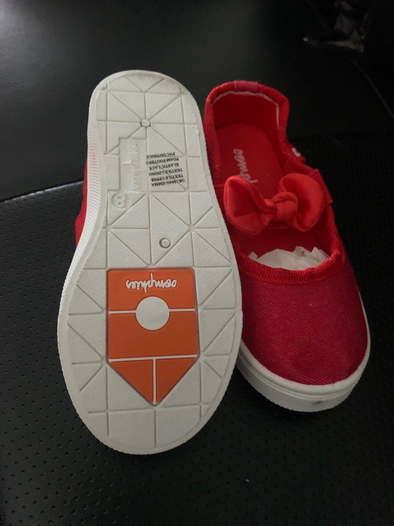 Oomphies shop baby shoes