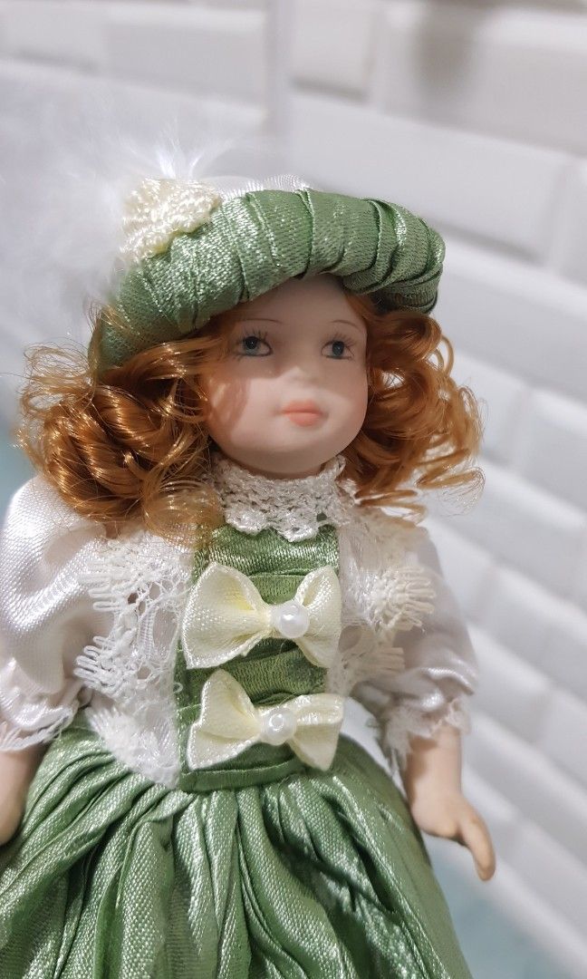 PORCELAIN DOLL IN GREEN DRESS VINTAGE 6", Hobbies & Toys, Toys & Games on Carousell PORCELAIN DOLL IN GREEN DRESS VINTAGE 6", Hobbies & Toys, Toys & Games on Carousell
