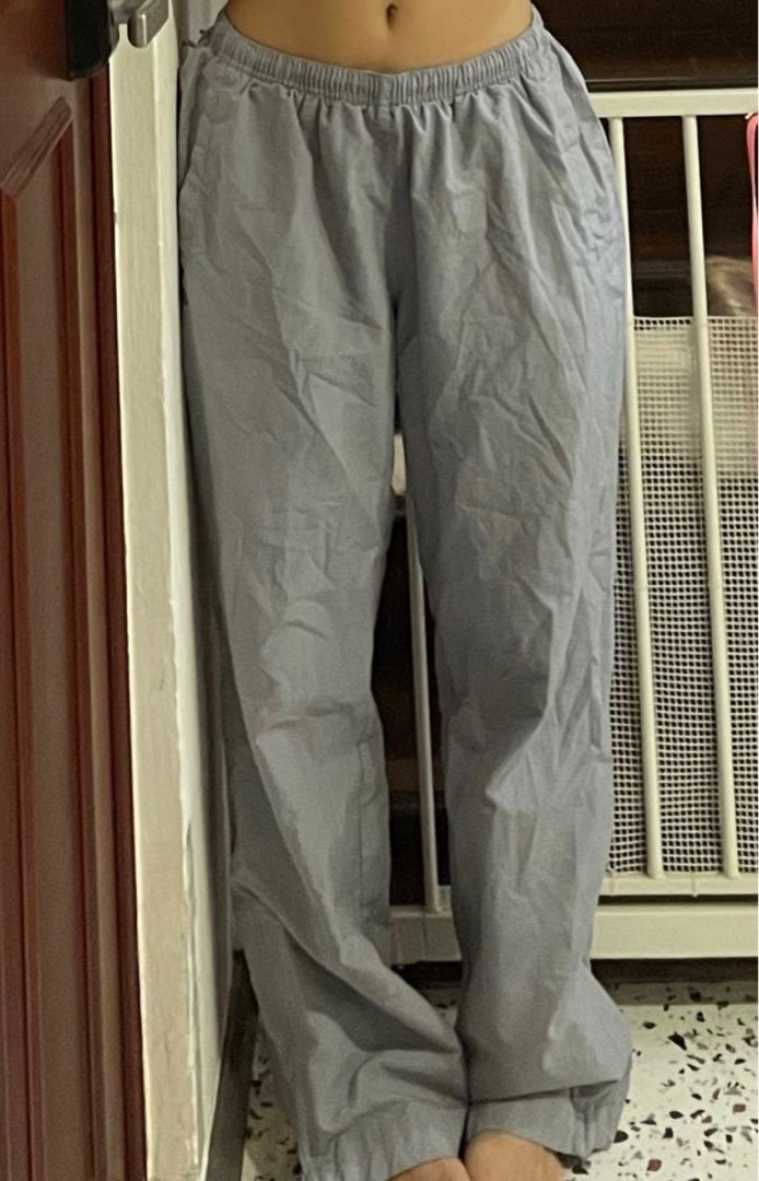 Reebok hot sale grey sweatpants