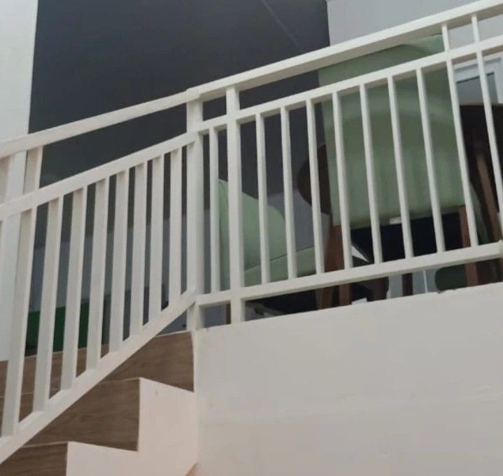 Reling tangga, pagar, balkon motif minimalis, Perabotan Rumah di Carousell