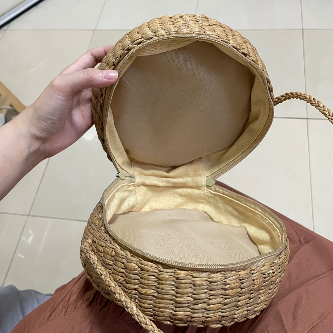 Round Rattan/Abaca Bag, Women's Fashion, Bags & Wallets, Beach Bags on ...