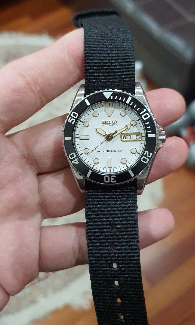 SEIKO SKX021 DIVER 38mm, Men's Fashion, Watches & Accessories, Watches on  Carousell