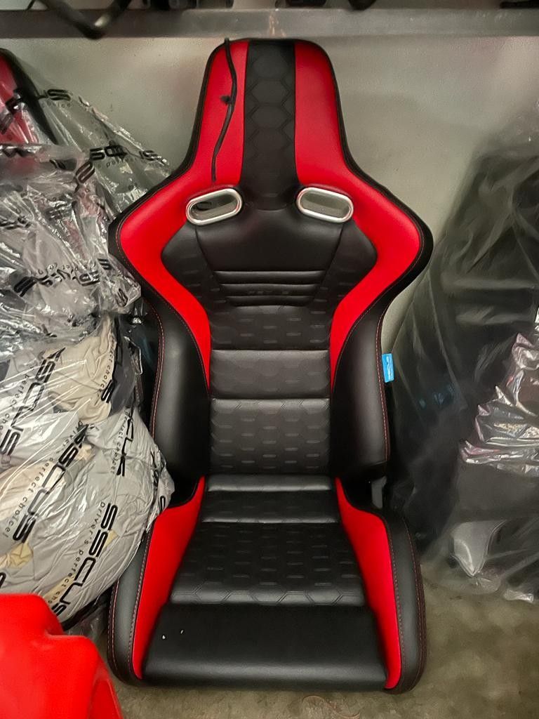 Semi bucket seat, Auto Accessories on Carousell