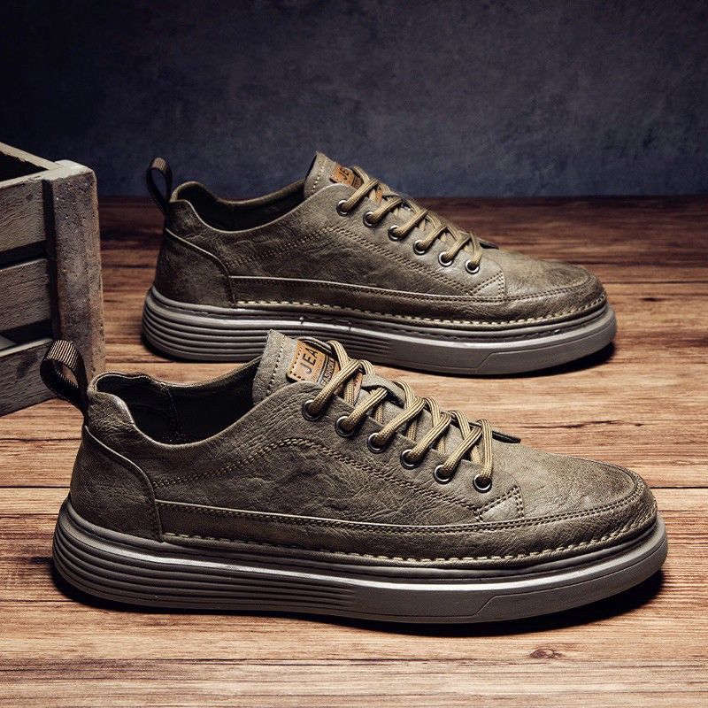 Sneakers Wolf Jeans, Fesyen Pria, Sepatu , Sneakers di Carousell