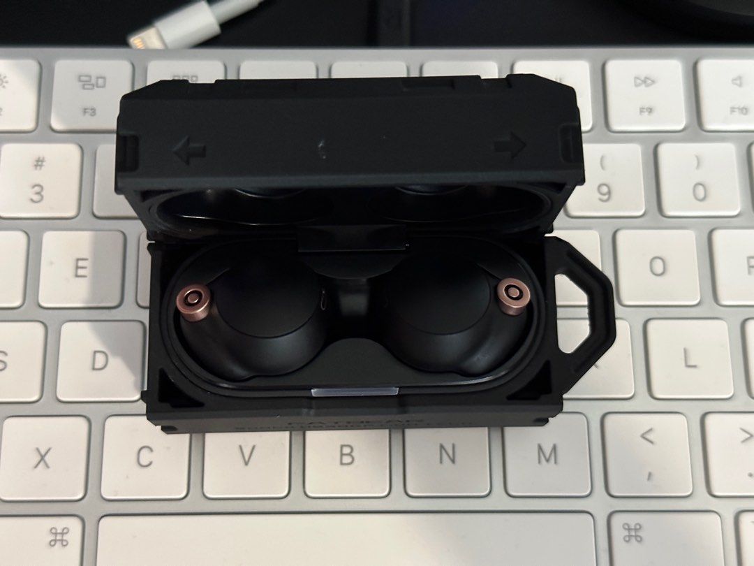 Sony WF-1000 XM4 case, Audio, Earphones on Carousell