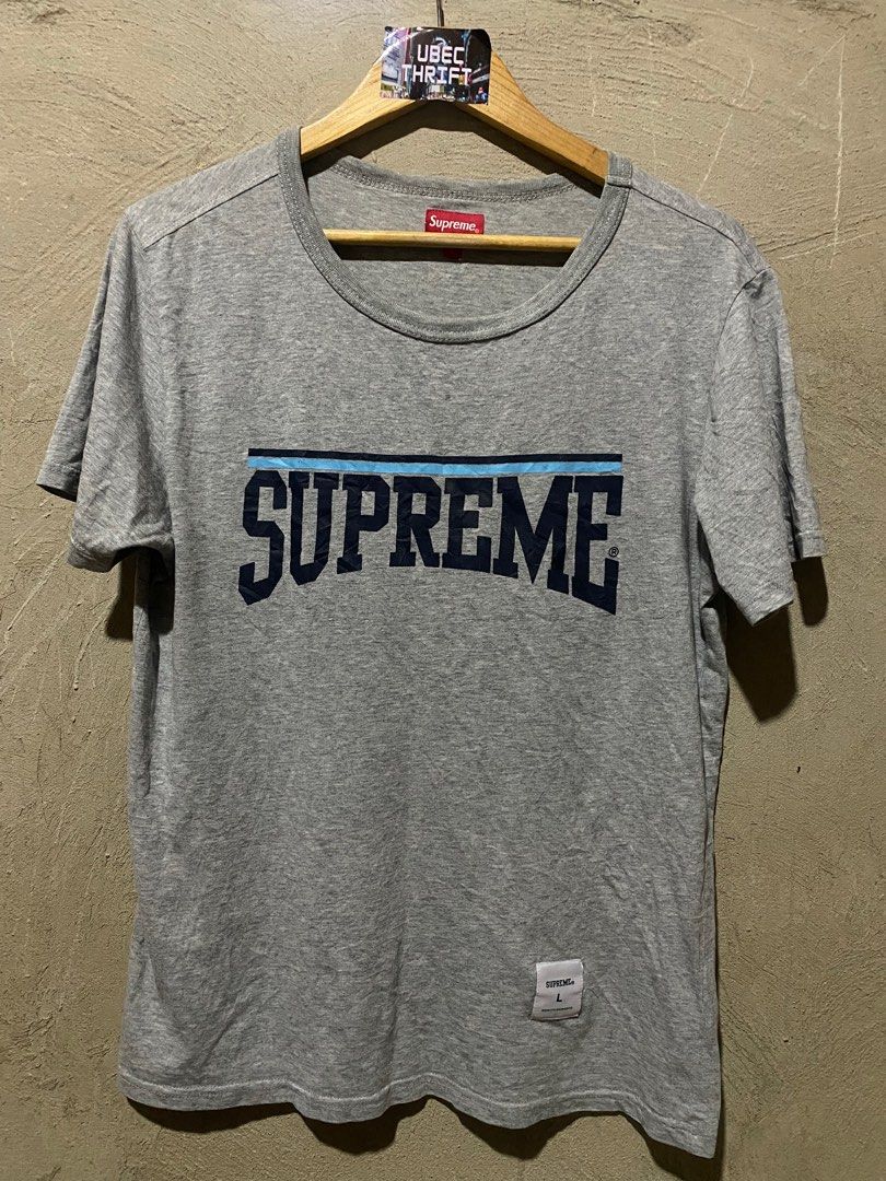 Supreme script on sale tee