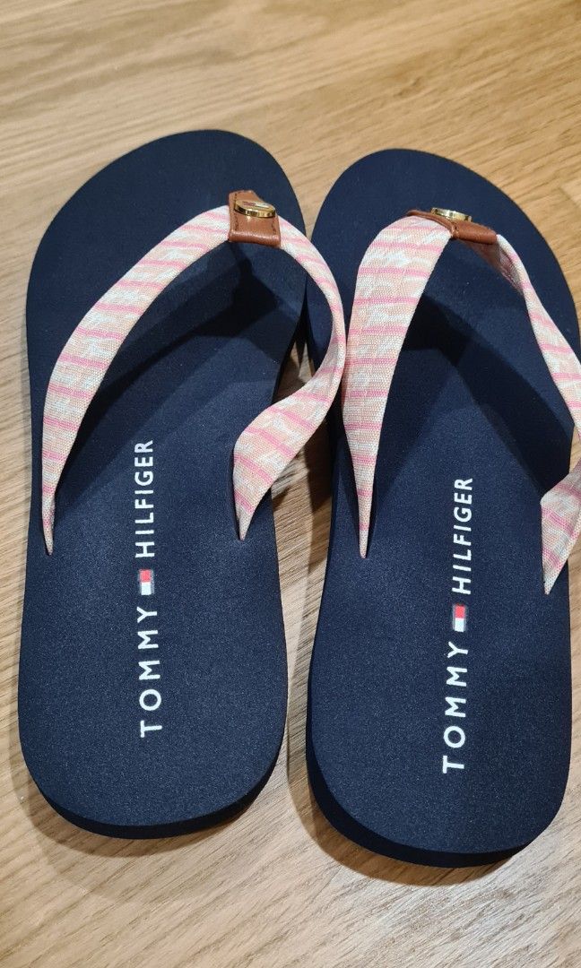 tommy hilfiger sandals