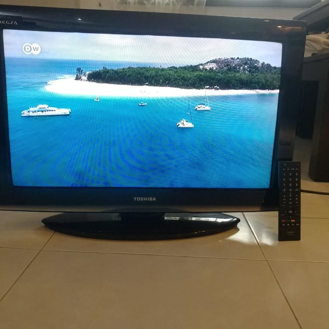 Toshiba REGZA 26 inch LCD Colour TV with 2 HDMI / VGA / Composite Video ...