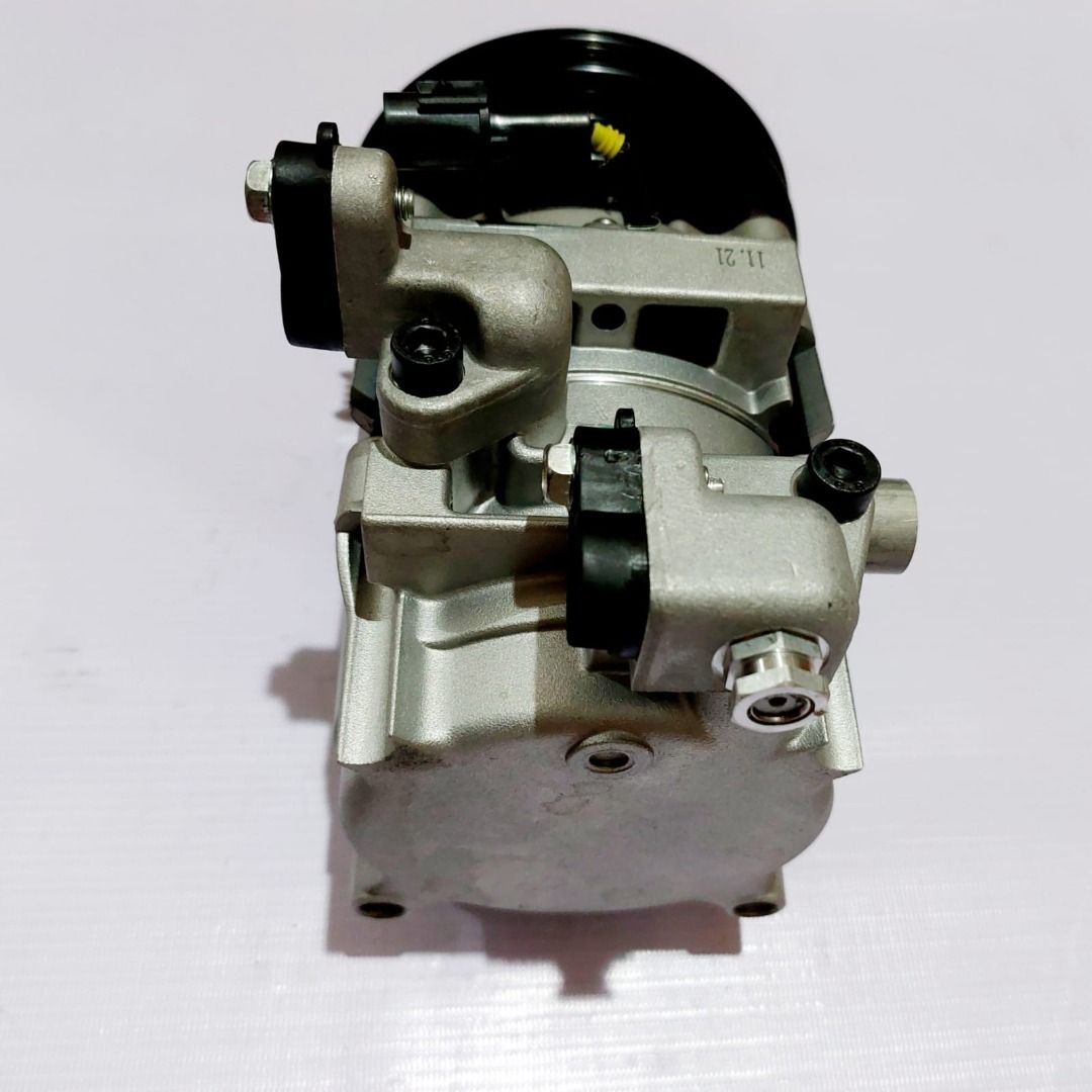 Toyota Yaris AC Compressor, Car Parts & Accessories, Engine and Aircon
