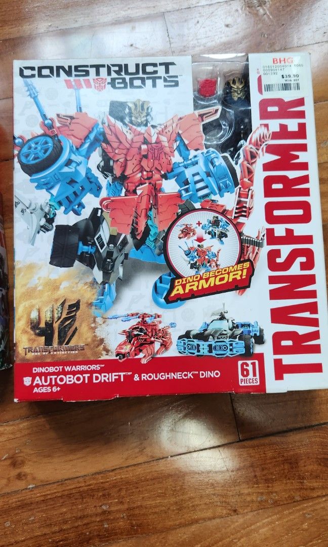 transformers construct bots drift (Category: Gundam Model Kits) located in Singapore. Submitted by timowho (Listing ID 1201309488, Image 1). Description: opened before to display and assemble, box has some tear. otherwise item is in decent condition. all parts are inside..