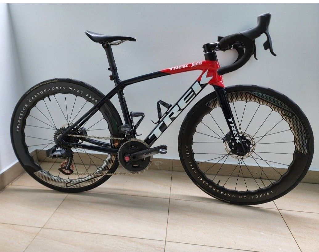Trek Emonda slr FRAMESET. Sports Equipment Bicycles Parts